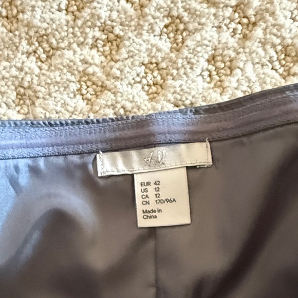 H&M Strapless Gray Ruffle Dress - Picture 3 of 6